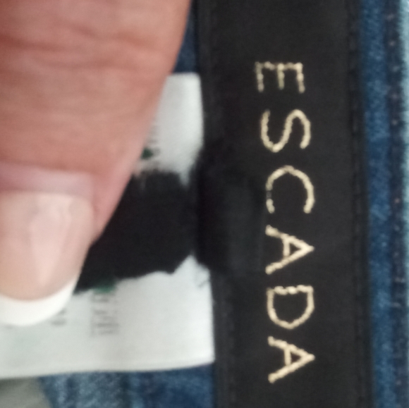 Escada Jeans High Rise Dark Wash - Picture 7 of 8